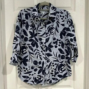 Foxcroft Floral Button Up Cotton Blouse Siez 8  Blue Wrinkle Free 3/4 Sleeve